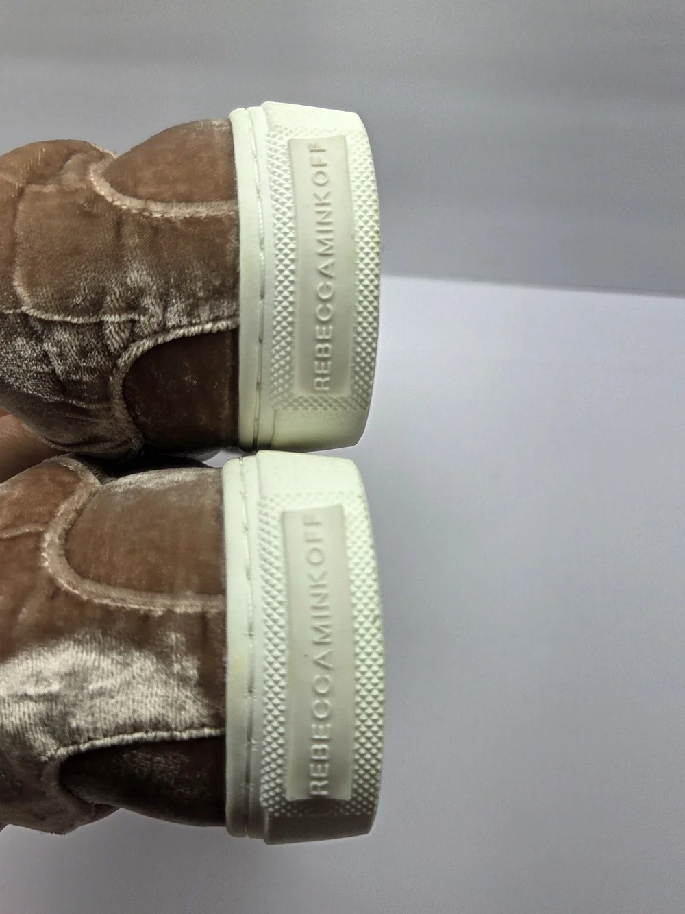 Rebecca Minkoff Bleecker Too Crushed Velvet Sneakers – Blush/Rose Size 8.5 New